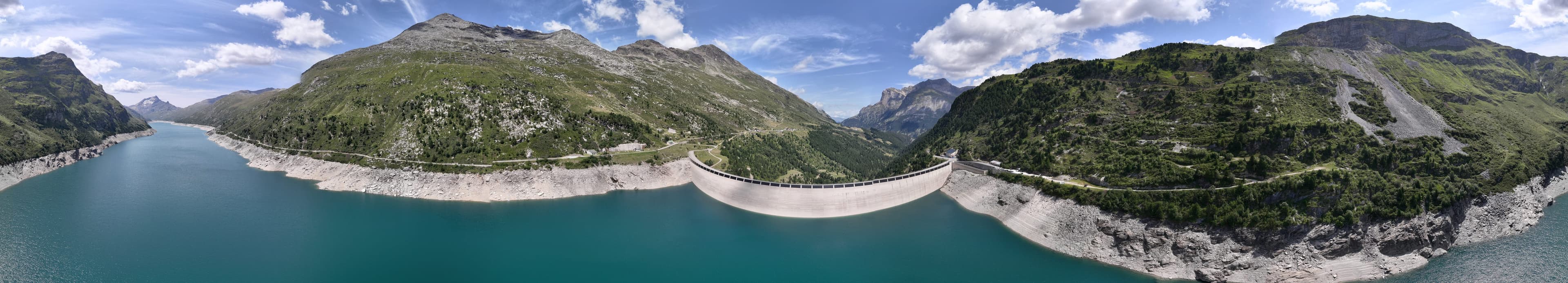 Panorama over Lago di Lei